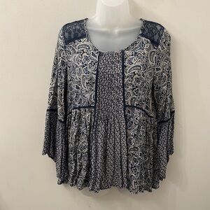Women’s Blue and White Paisley Retro blouse with 3/4 Length Bell Sleeves